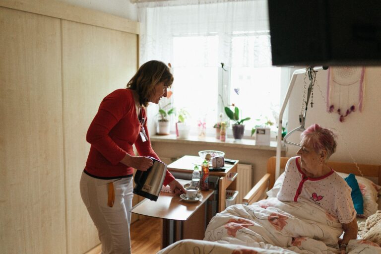 Home Care vs Residential Aged Care — Which Is Right for Your Family?