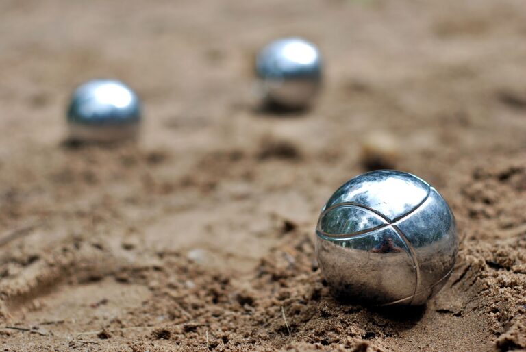 How to Get Into Lawn Bowls — A Complete Beginners Guide for Australians Over 60