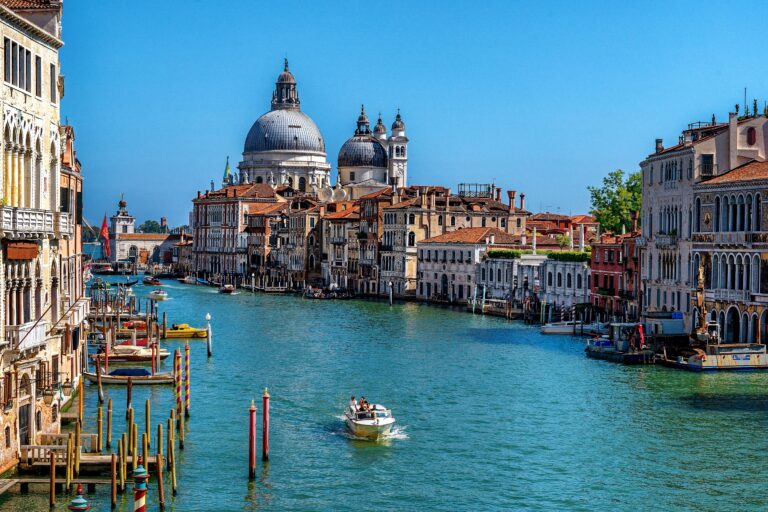 Italy Travel Guide, The Best Places to Visit and Stay